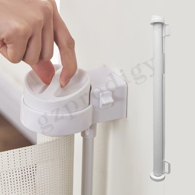 130x87.5x8.5cm بوابات سلامة الطفل صديقة للبيئة ABS + شبكة PVC